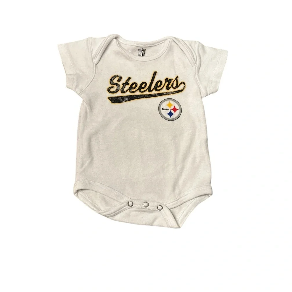 Pittsburgh Steelers Six Piece Baby Bundle 0-3 Months, EUC - Picture 8 of 16